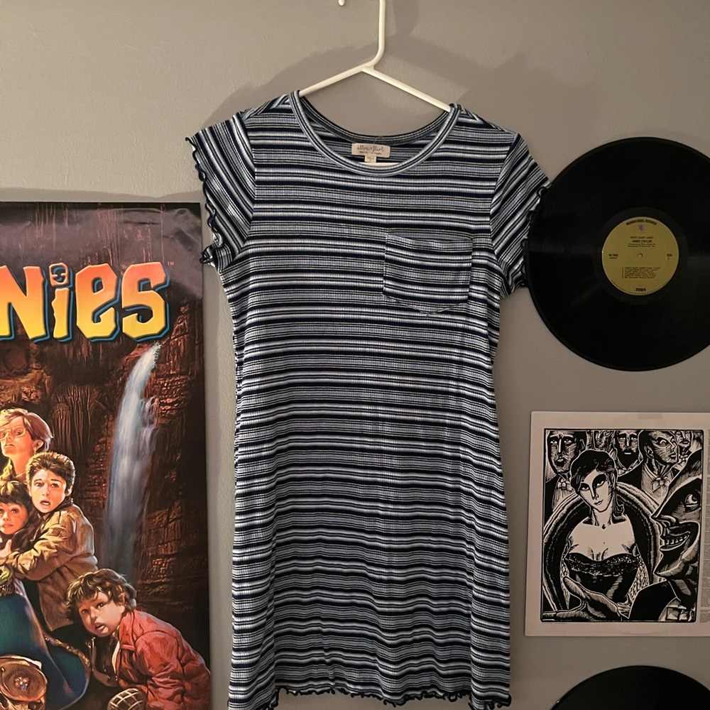 tee shirt dress stripes